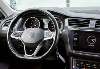 Подержанный автомобиль Volkswagen Tiguan 2021 года (11 фото)