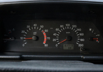 Подержанный автомобиль LADA (ВАЗ) 2111 2000 года (12 фото)