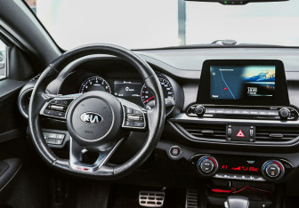 Подержанный автомобиль Kia Cerato Sedan 2021 года (11 фото)