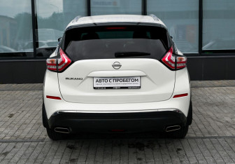 Подержанный автомобиль Nissan Murano Suv 2016 года (4 фото)