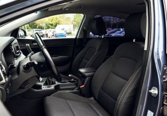 Подержанный автомобиль Kia Sportage 2018 года (16 фото)