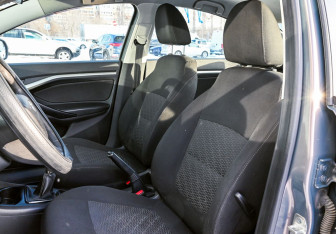 Подержанный автомобиль LADA (ВАЗ) Vesta Sedan 2017 года (17 фото)