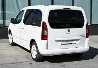 Подержанный автомобиль Peugeot Partner 2012 года (3 фото)
