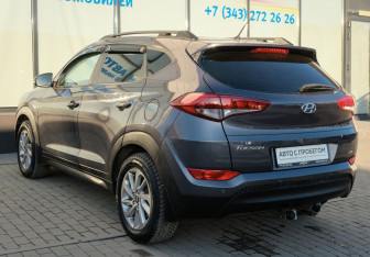 Подержанный автомобиль Hyundai Tucson 2015 года (3 фото)
