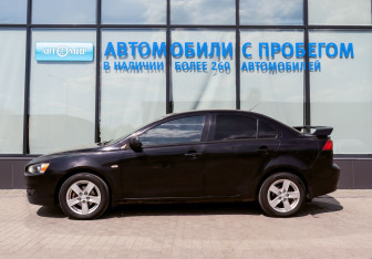 Подержанный автомобиль Mitsubishi Lancer Sedan 2007 года (2 фото)