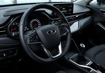 Новый Москвич 3 2024 (9 фото)