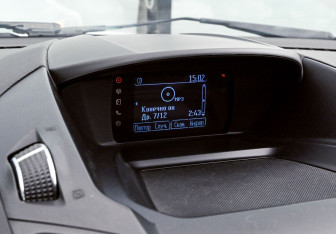 Подержанный автомобиль Ford Kuga 2013 года (10 фото)