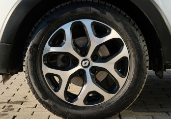 Подержанный автомобиль Renault Kaptur 2021 года (23 фото)