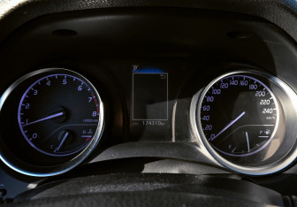 Подержанный автомобиль Toyota Camry Sedan 2020 года (18 фото)