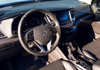 Подержанный автомобиль Hyundai Tucson 2016 года (14 фото)