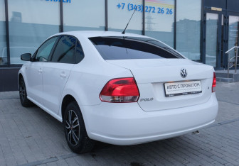 Подержанный автомобиль Volkswagen Polo Sedan 2013 года (3 фото)
