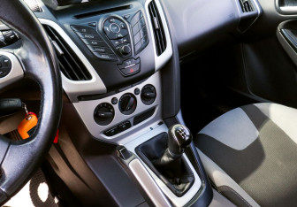 Подержанный автомобиль Ford Focus Hatchback 2011 года (9 фото)