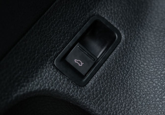 Подержанный автомобиль Volkswagen Polo Sedan 2018 года (15 фото)