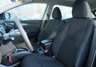 Подержанный автомобиль Nissan Qashqai 2014 года (17 фото)
