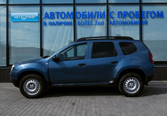 Подержанный автомобиль Renault Duster 2014 года (2 фото)
