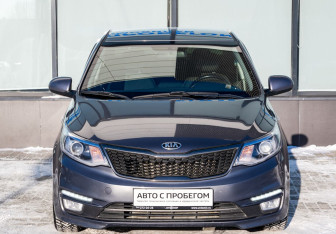 Подержанный автомобиль Kia Rio Sedan 2016 года (8 фото)