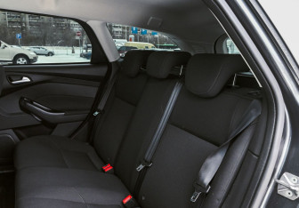 Подержанный автомобиль Ford Focus Wagon 2017 года (19 фото)