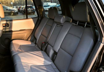 Подержанный автомобиль Hyundai Santa Fe 2007 года (15 фото)