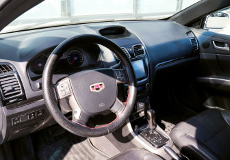 Подержанный автомобиль Geely Emgrand EC7 Sedan 2014 года (15 фото)