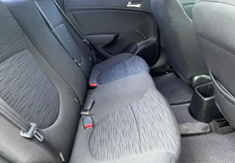 Подержанный автомобиль Hyundai Solaris Sedan 2014 года (15 фото)