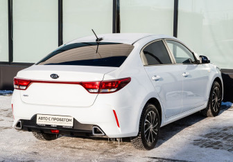 Подержанный автомобиль Kia Rio Sedan 2020 года (5 фото)