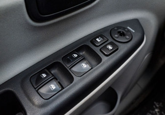 Подержанный автомобиль Hyundai Verna Sedan 2007 года (15 фото)