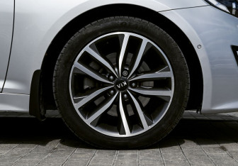 Подержанный автомобиль Kia Optima Sedan 2015 года (22 фото)