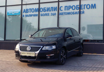 Подержанный автомобиль Volkswagen Passat Sedan 2010 года (1 фото)