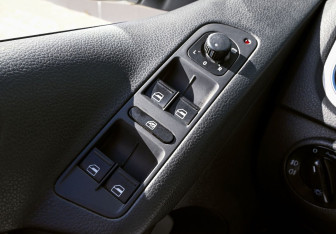 Подержанный автомобиль Volkswagen Tiguan 2010 года (13 фото)