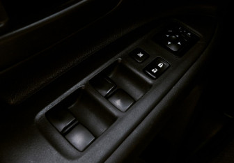 Подержанный автомобиль Mitsubishi Outlander 2014 года (12 фото)