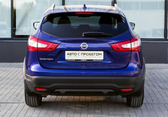 Подержанный автомобиль Nissan Qashqai 2017 года (4 фото)