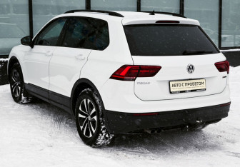 Подержанный автомобиль Volkswagen Tiguan 2019 года (3 фото)