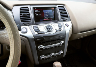 Подержанный автомобиль Nissan Murano Suv 2012 года (15 фото)