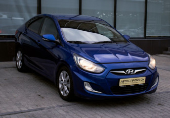 Подержанный автомобиль Hyundai Solaris Sedan 2011 года (7 фото)