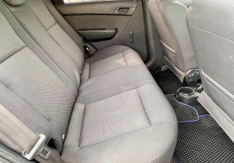 Подержанный автомобиль Chevrolet Aveo Sedan 2007 года (14 фото)