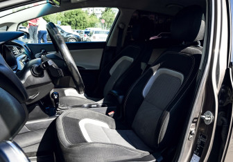 Подержанный автомобиль Kia Ceed Hatchback 2014 года (15 фото)
