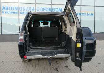 Подержанный автомобиль Mitsubishi Pajero 2013 года (19 фото)