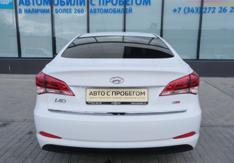 Подержанный автомобиль Hyundai i40 Sedan 2015 года (4 фото)