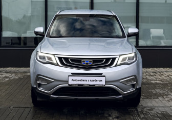 Подержанный автомобиль Geely Atlas 2019 года (8 фото)