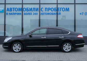 Подержанный автомобиль Nissan Teana 2012 года (2 фото)