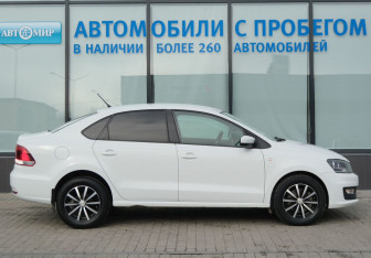 Подержанный автомобиль Volkswagen Polo Sedan 2016 года (6 фото)