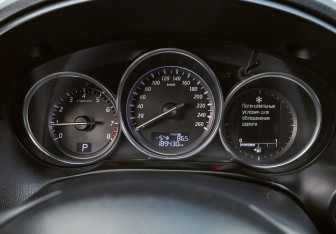 Подержанный автомобиль Mazda CX-5 2012 года (18 фото)