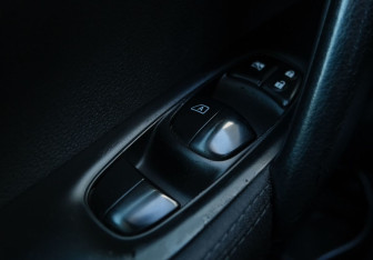 Подержанный автомобиль Nissan Qashqai 2014 года (11 фото)