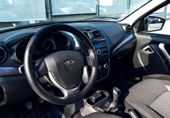 Подержанный автомобиль LADA (ВАЗ) Granta Liftback 2022 года (13 фото)