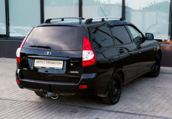 Подержанный автомобиль LADA (ВАЗ) Priora Wagon 2013 года (5 фото)