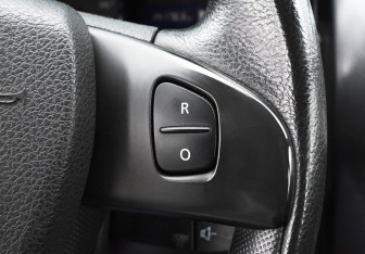 Подержанный автомобиль Renault Duster 2017 года (13 фото)