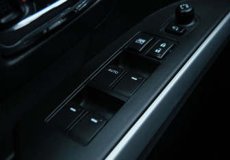 Подержанный автомобиль Suzuki SX4 Hatchback 2014 года (11 фото)