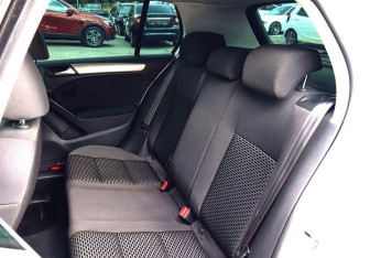 Подержанный автомобиль Volkswagen Golf Hatchback 2012 года (16 фото)