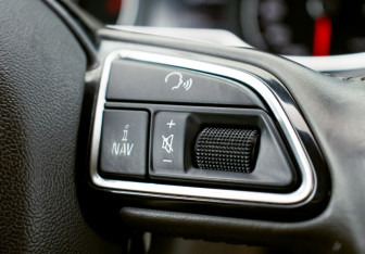 Подержанный автомобиль Audi A4 Sedan 2013 года (13 фото)