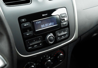 Подержанный автомобиль Renault Sandero 2021 года (12 фото)